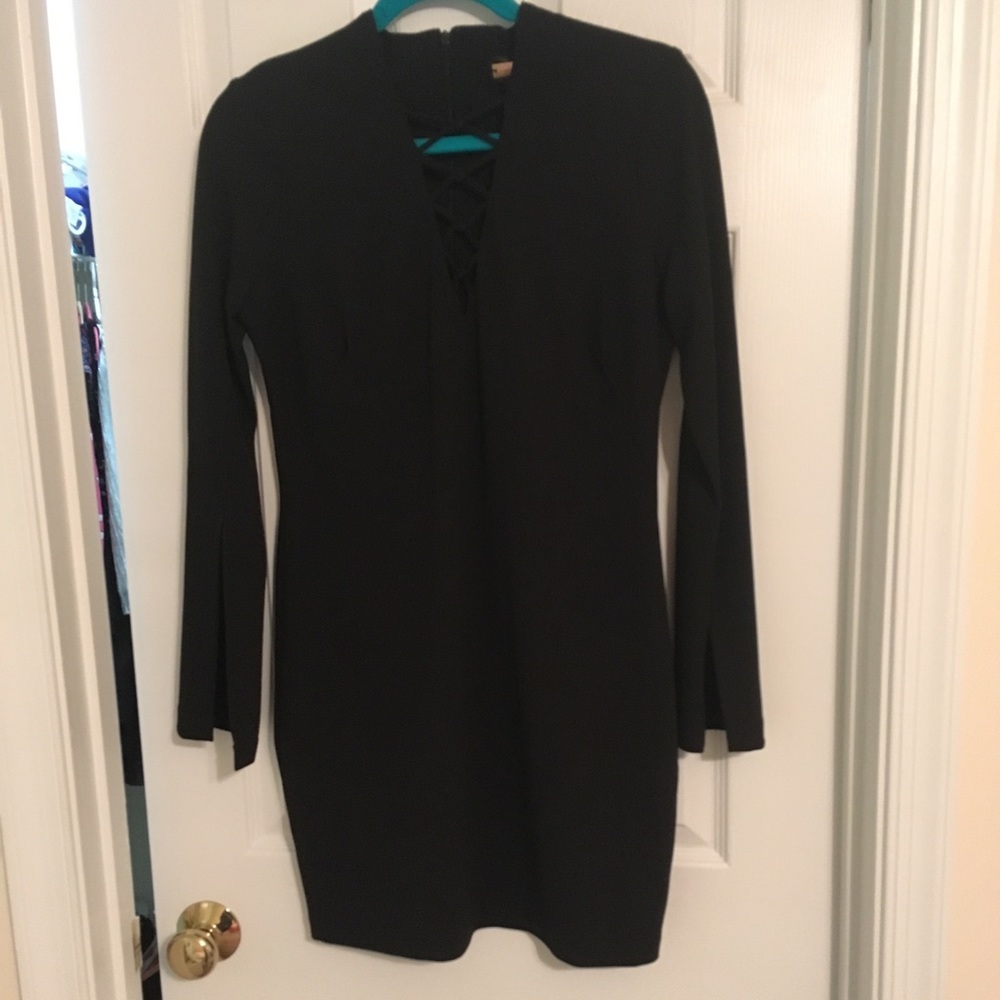 Alexia Admor Black Dress